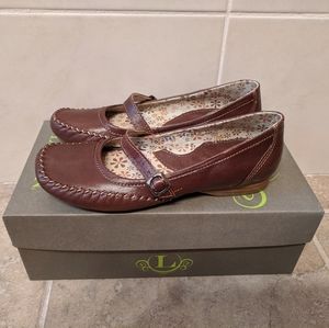 Lassen Mary Jane style loafers